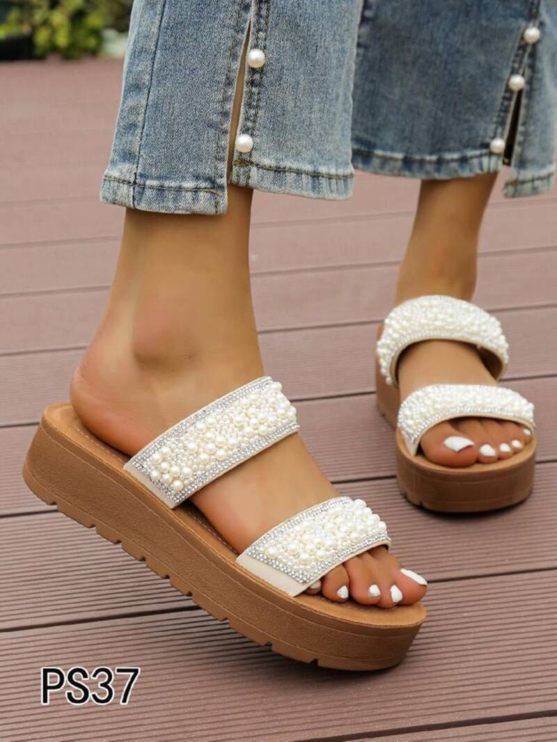 Klapki damskie Roz 36-41 / 12 par